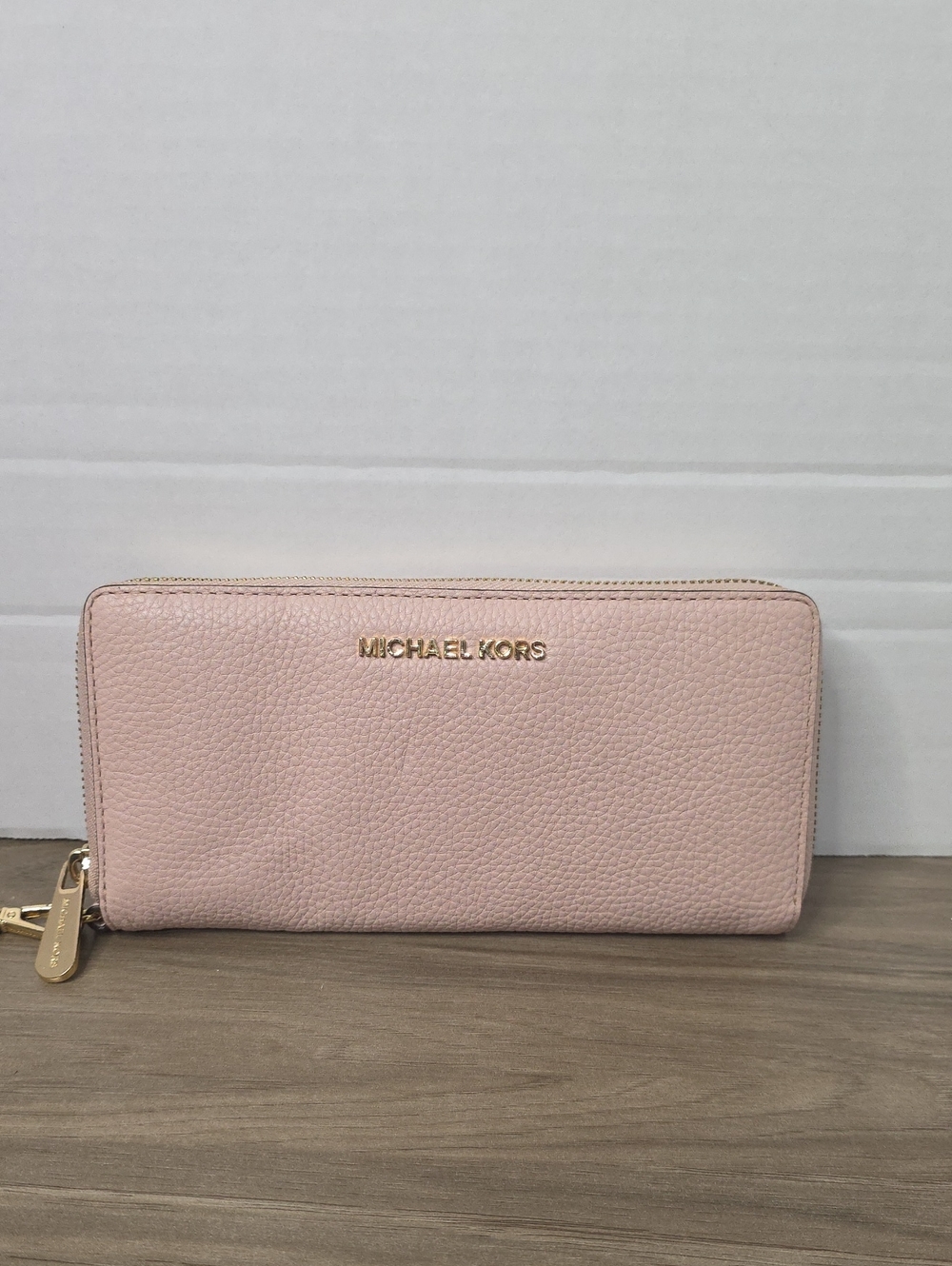 Michael Kors Pale Pink Pebbled Leather Zip Wallet with Gold Hardware